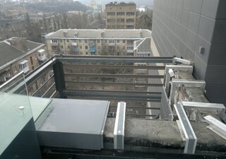Монтаж солнце защитных ламелей